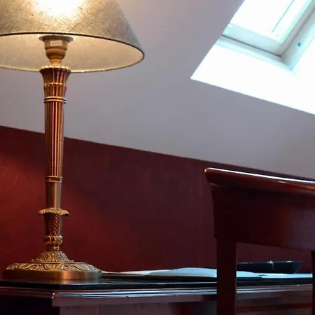 Coq Hotel