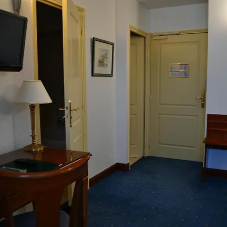 Hotel Coq 3*